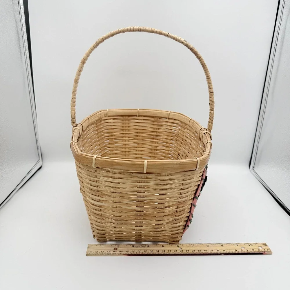 Christmas Holiday Basket with a handle‎ and decorative 